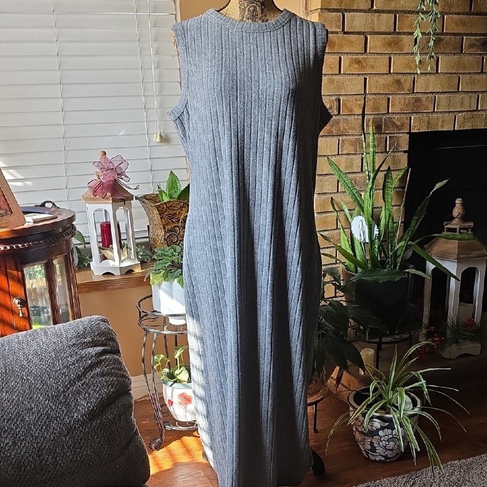 Universal Thread Sleeveless Gray Maxi Dress